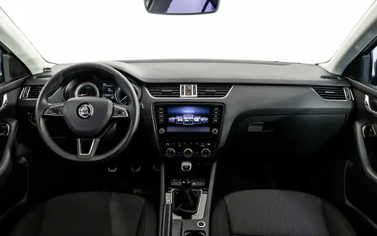 Skoda Octavia 1.60 механика, фото №1