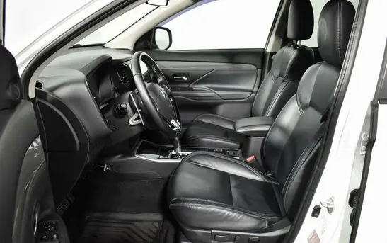 Mitsubishi Outlander 2.40 вариатор, фото №1