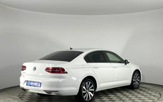 Volkswagen Passat 1.80 Робот, фото №1