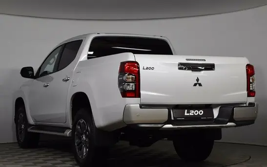 Mitsubishi L200 2.40 Автоматическая, фото №1