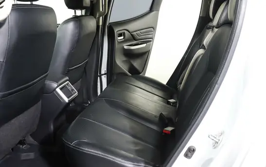 Mitsubishi L200 2.40 Автоматическая, фото №1