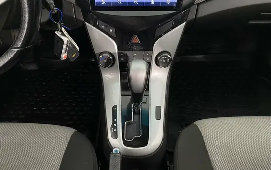 Chevrolet Cruze 1.80 Автоматическая, фото №1