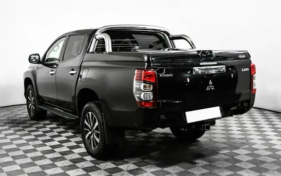 Mitsubishi L200 2.40 Механика, фото №1
