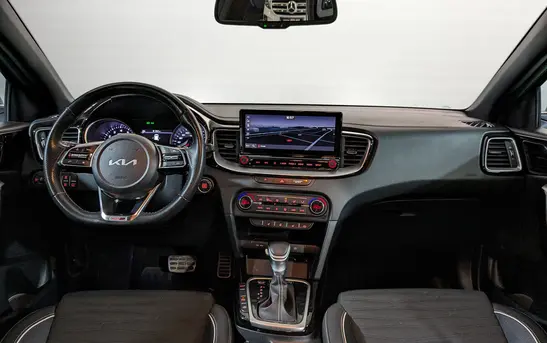 Kia Ceed 1.50 Робот, фото №1