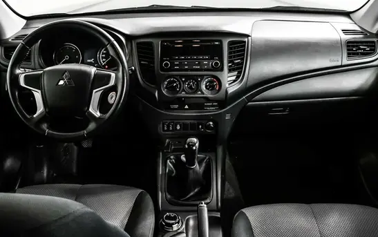 Mitsubishi L200 2.40 Механика, фото №1