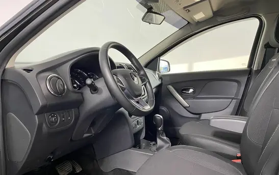 Renault Logan 1.60 Вариатор, фото №1