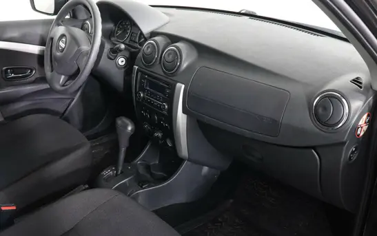 Nissan Almera 1.60 автоматическая, фото №1