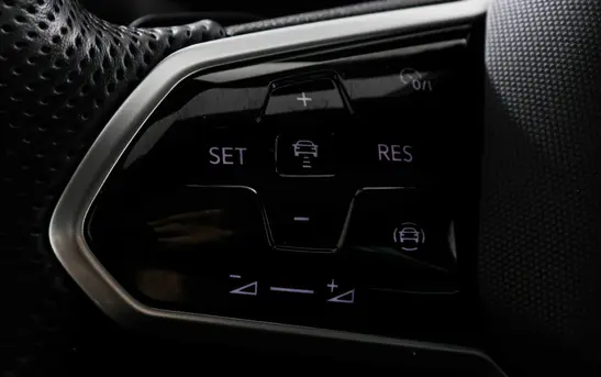 Volkswagen Tiguan 2.00 робот, фото №1