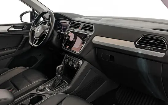 Volkswagen Tiguan 2.00 робот, фото №1