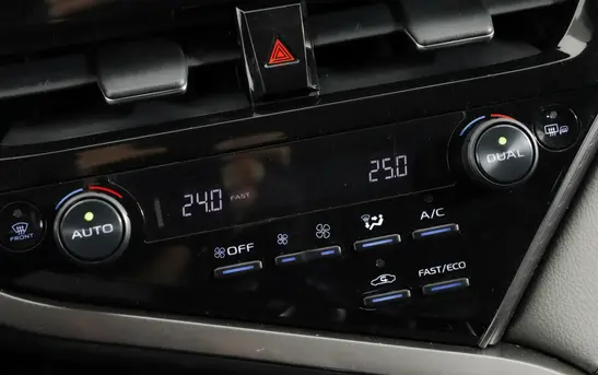 Toyota Camry 2.00 вариатор, фото №1