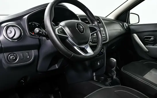 Renault Logan 1.60 Автоматическая, фото №1