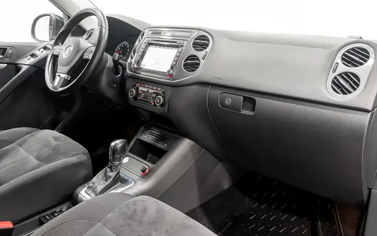 Volkswagen Tiguan 2.00 автоматическая, фото №1