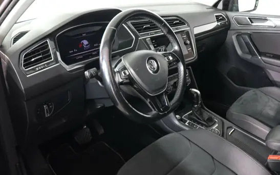 Volkswagen Tiguan 2.00 Робот, фото №1