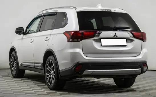 Mitsubishi Outlander 2.00 вариатор, фото №1
