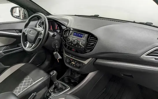 Lada (ВАЗ) Vesta 1.60 механика, фото №1