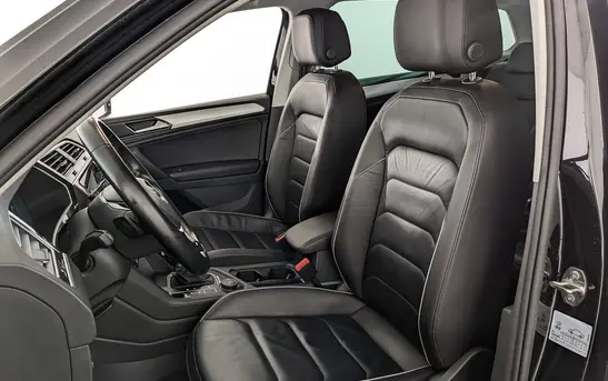 Volkswagen Tiguan 2.00 робот, фото №1