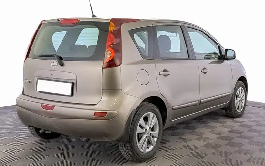 Nissan Note 1.60 автоматическая, фото №1