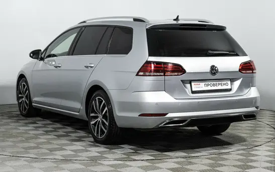 Volkswagen Golf 2.00 Робот, фото №1