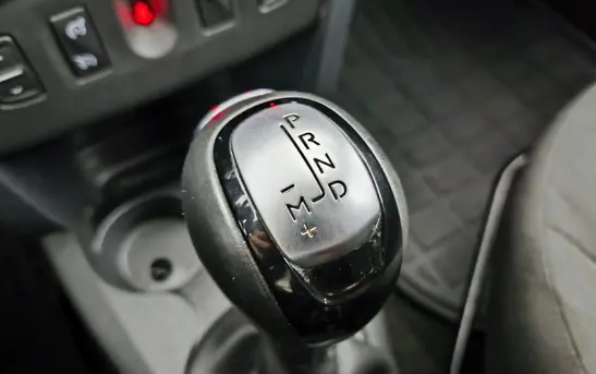 Renault Logan 1.60 Вариатор, фото №1