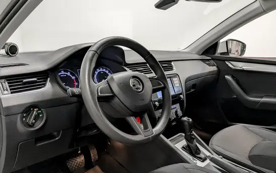 Skoda Octavia 1.60 автоматическая, фото №1