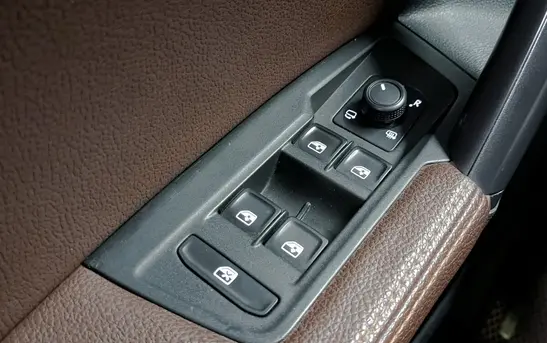 Volkswagen Tiguan 1.40 робот, фото №1