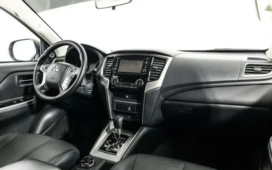 Mitsubishi L200 2.40 Автоматическая, фото №1