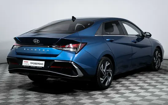 Hyundai Elantra 1.50 вариатор, фото №1