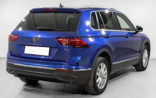 Volkswagen Tiguan 2.00 робот, фото №1