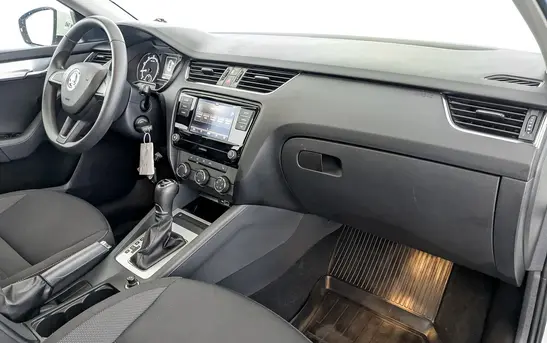 Skoda Octavia 1.60 автоматическая, фото №1