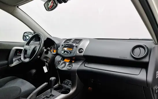 Toyota RAV4 2.00 вариатор, фото №1