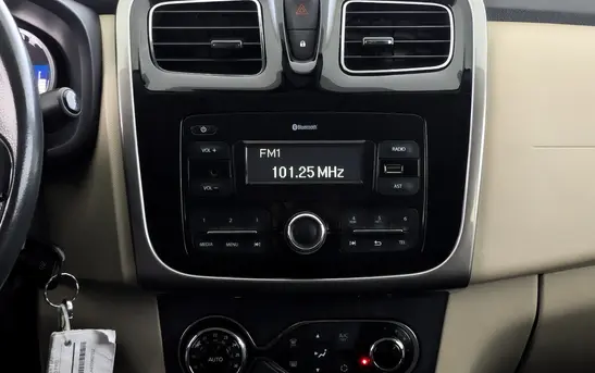 Renault Logan 1.60 Механика, фото №1