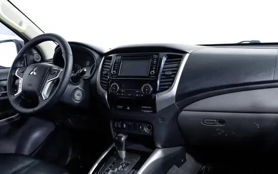 Mitsubishi L200 2.40 Автоматическая, фото №1