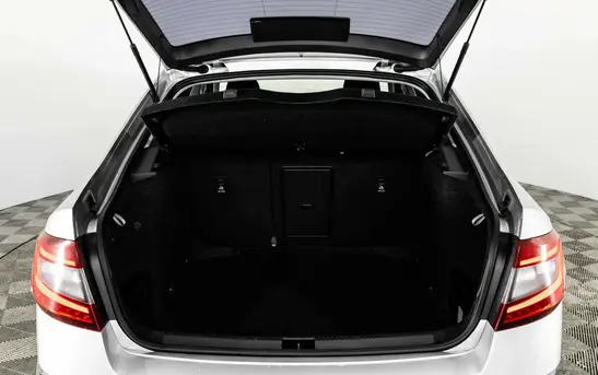 Skoda Octavia 1.60 механика, фото №1