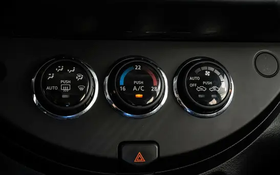 Nissan Note 1.60 Автоматическая, фото №1