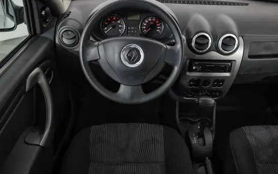 Renault Logan 1.60 Автоматическая, фото №1