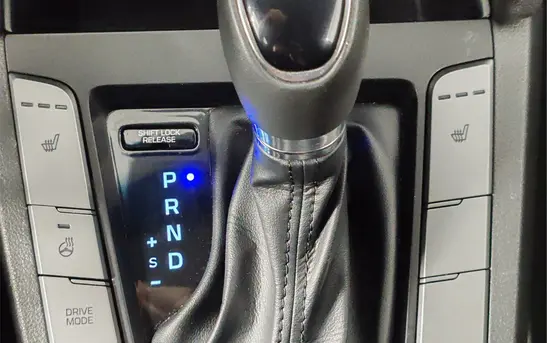 Hyundai Elantra 2.00 автоматическая, фото №1