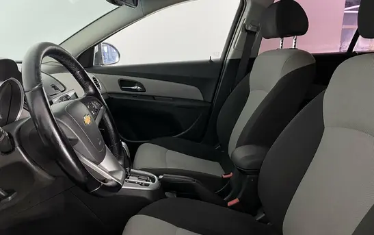 Chevrolet Cruze 1.80 Автоматическая, фото №1