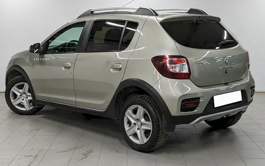 Renault Sandero 1.60 Автоматическая, фото №1