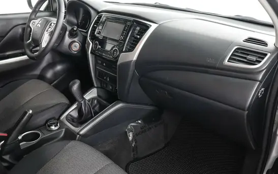 Mitsubishi L200 2.40 Механика, фото №1