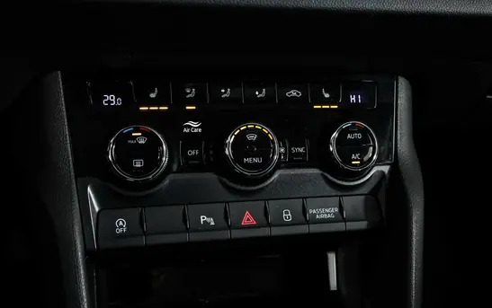Skoda Karoq 1.40 робот, фото №1