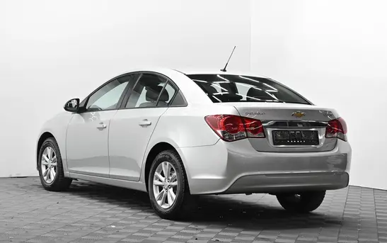 Chevrolet Cruze 1.80 Автоматическая, фото №1