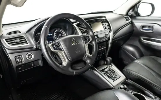 Mitsubishi L200 2.40 Автоматическая, фото №1