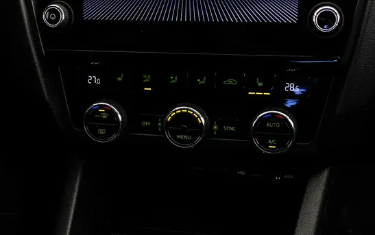 Skoda Octavia 1.60 механика, фото №1