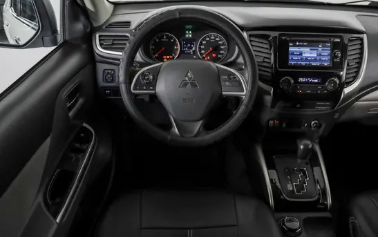 Mitsubishi L200 2.40 автоматическая, фото №1