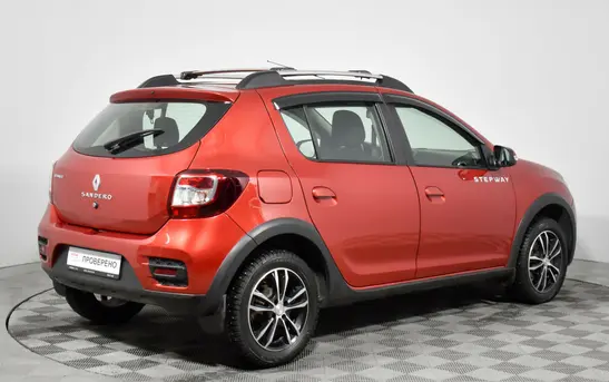 Renault Sandero 1.60 Автоматическая, фото №1