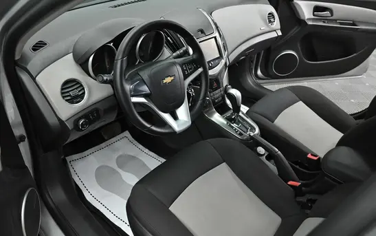 Chevrolet Cruze 1.80 Автоматическая, фото №1