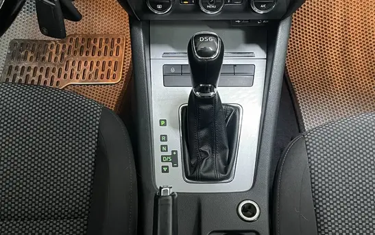 Skoda Octavia 1.80 робот, фото №1
