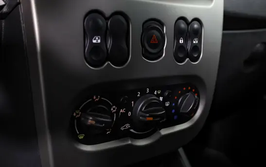 Renault Logan 1.60 Автоматическая, фото №1