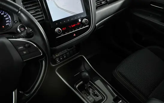 Mitsubishi Outlander 2.00 вариатор, фото №1