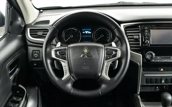 Mitsubishi L200 2.40 Автоматическая, фото №1